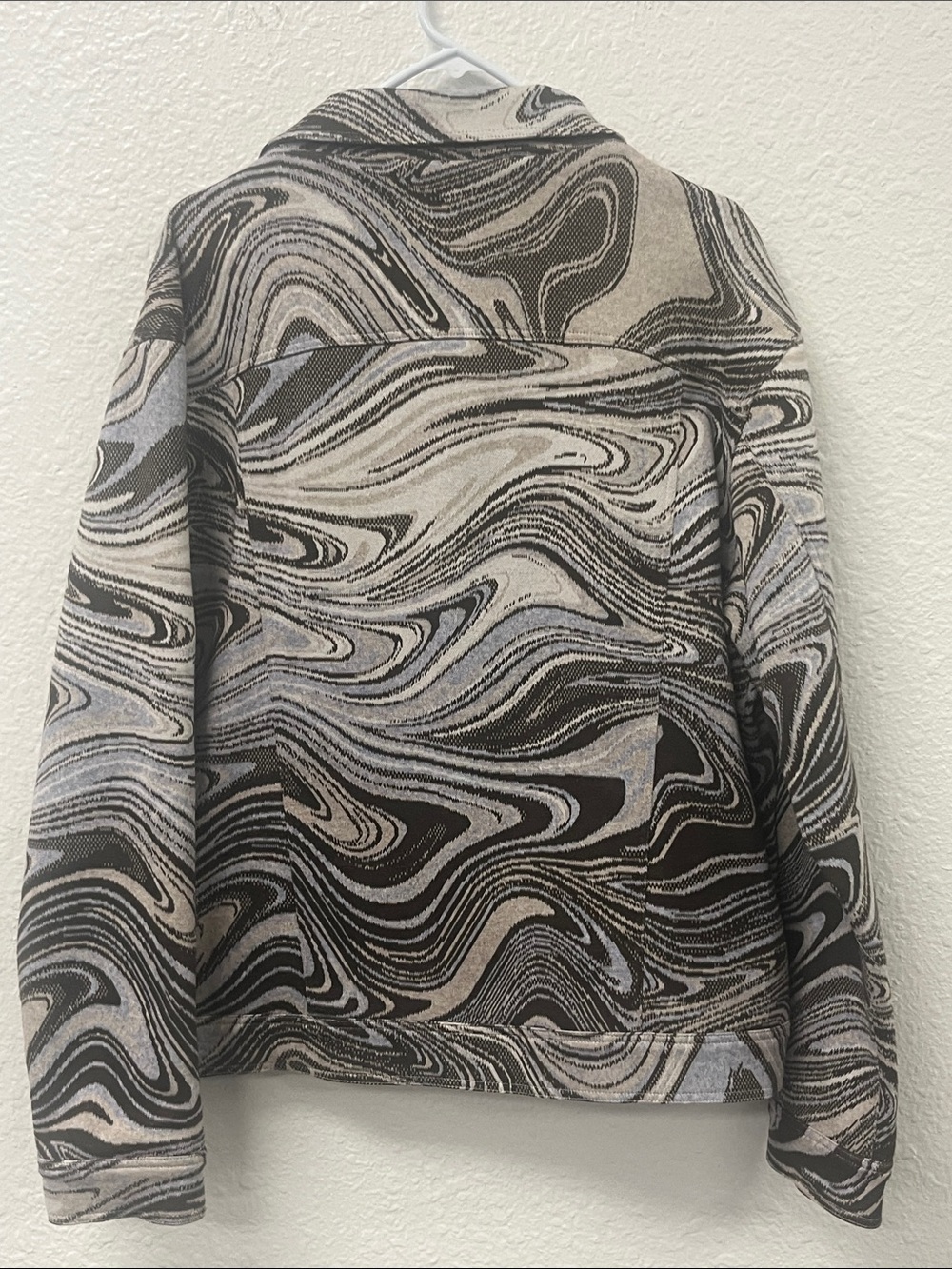Twenty Montreal Light Blue, Black & Cream Mocha Swirl Trucker Jacket NWOT
#1172 - Picture 4 of 5